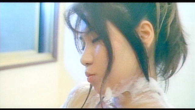 愛染恭子の人妻セールスレディ 快楽の実演