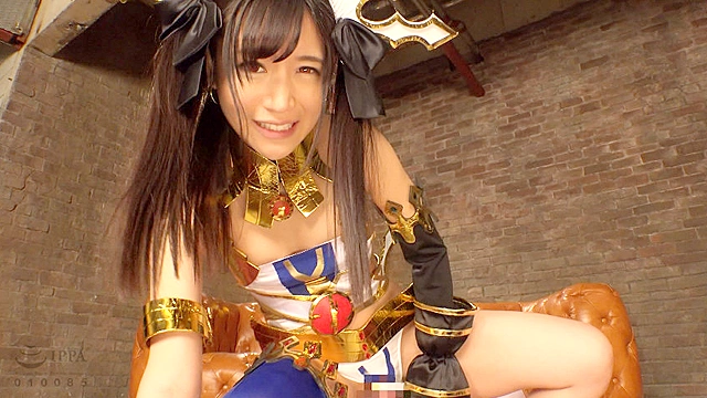 激しく腰を振るコスプレイヤー騎乗位2 2枚組8時間