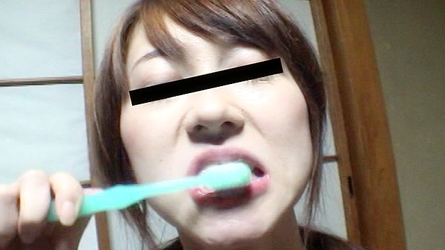 素人投稿 全裸・精飲・顔射 ゆかり19歳受付嬢 PART2