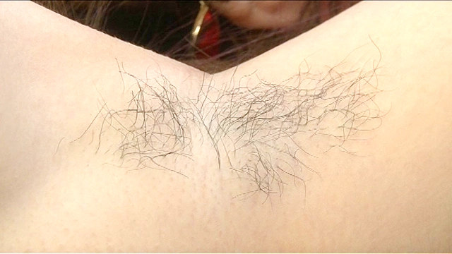 女性の腋に萌える