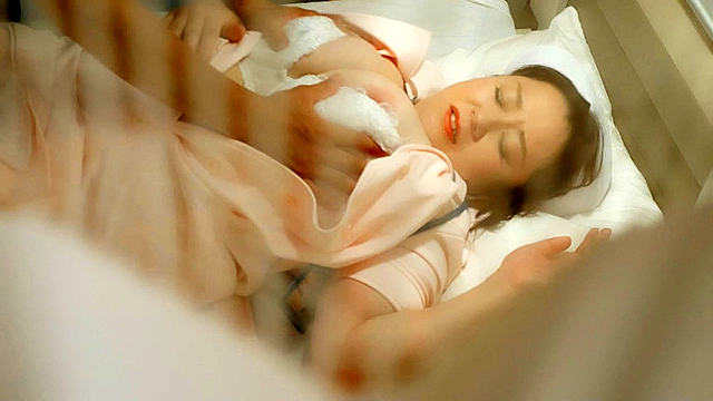 夜勤中の熟女看護師覗き Reborn ACT.1