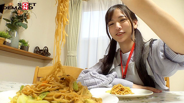 自ら求める自宅で中出し SOD女子社員 復職！宮崎リン 復帰前に発情した彼女は家族が帰宅するまでの10時間 合計8発の他人精子を受精