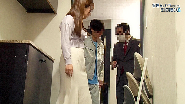 管理人にヤラれちゃった団地の若奥さん（6）～もっちりEカップ ありさ 26歳