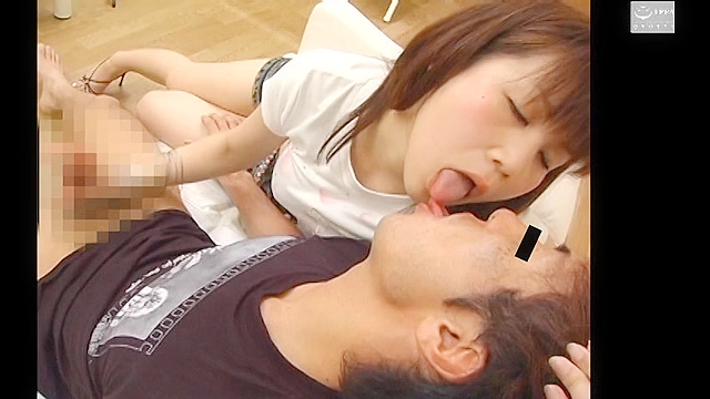 ベロちゅう手コキ