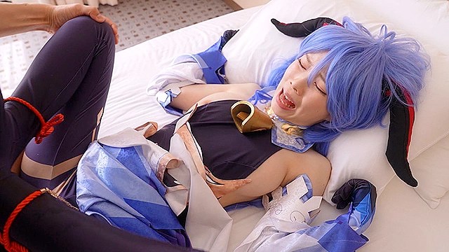 【中出し】厳選美少女にコスプレさせてオレの子を孕ませる！【●雨】