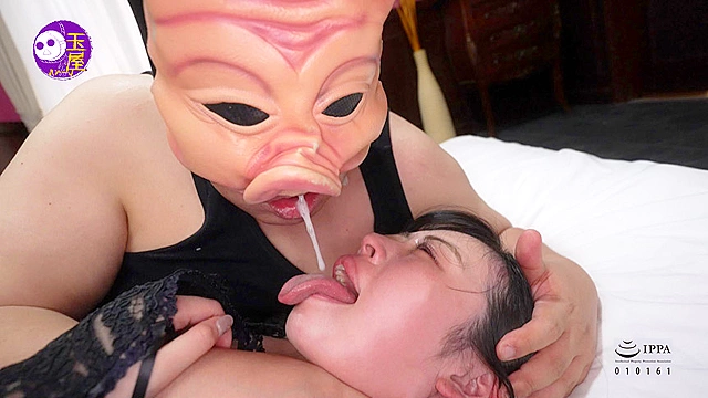 キモ男ヲタ復讐動画 ウルイ編 -愛の食物連鎖-