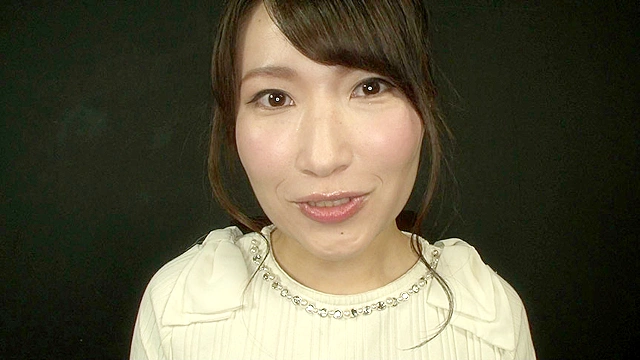 アナル拡張ディルド挿入 絢音ちゃん