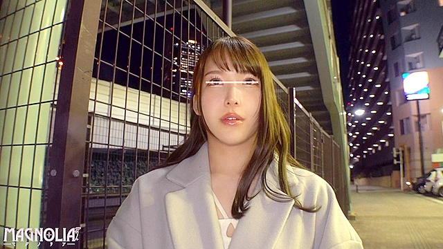 『さっき出会った初対面の男女はキスしたら恋に落ちてその日にSEXまでしてしまうのか？』徹底検証！巨乳美女のバキュームフェラで射精寸前！パイパンマ●コに中出しセックス！【街角素人モニタリング♯みさと♯21歳♯大学生】