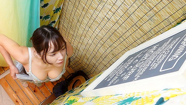 海の家シャワールームオナニー覗き撮り ＃1