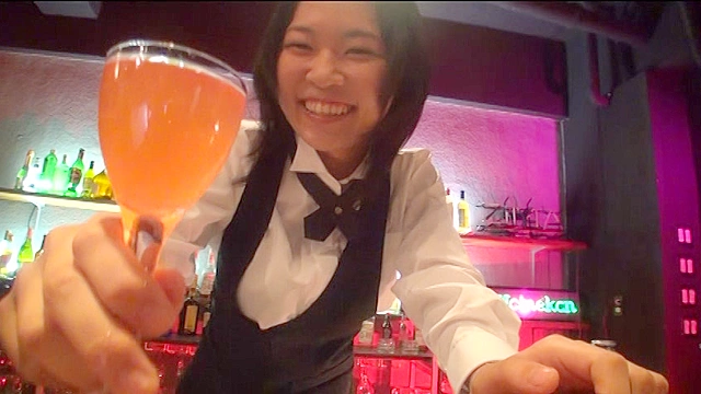 働く女たちのストリップ・ダンス