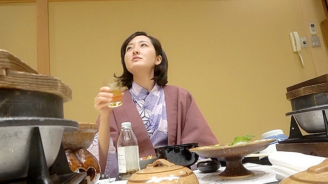 人妻不倫旅行＃180