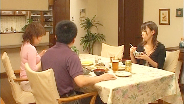 近親浪漫 ひとつ屋根の下で