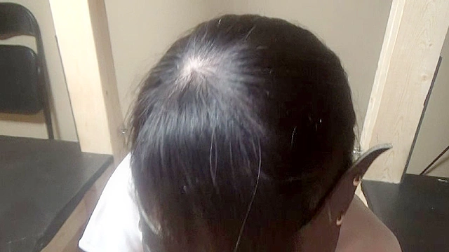仮面美女・ミルク絞りの刑