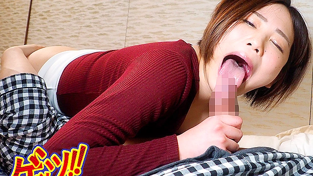 自宅療養中の性処理をお見舞いに来た叔母にお願いしたところデカ尻騎乗位でこっそりどころか超大胆に抜き差し中出ししてくれた