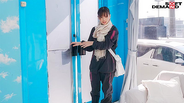 マジックミラー号 青春を部活に捧げるスポーツ女子大生限定！膣内洗浄でカラダのお悩み即解決！練習終わりのJDむれむれおマンコからジョボジョボ恥じらい大噴射！敏感になったキツマンへデカチン挿入！