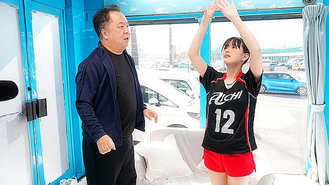 マジックミラー号 青春を部活に捧げるスポーツ女子大生限定！膣内洗浄でカラダのお悩み即解決！練習終わりのJDむれむれおマンコからジョボジョボ恥じらい大噴射！敏感になったキツマンへデカチン挿入！