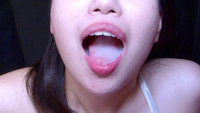 ごっくん志願！25 清純派に見えてド変態の私に精子たくさん飲ませて下さい！