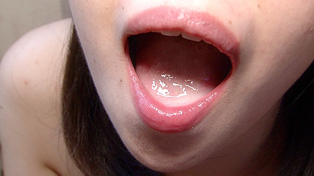 ごっくん志願！25 清純派に見えてド変態の私に精子たくさん飲ませて下さい！