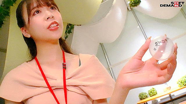 渋々と始まり徐々に溢れゆく愛液 SOD女子社員 ハダカになるより恥ずかしい脱ぎキャンBOX野球拳 制作部 新卒1年目 二瓶明菜