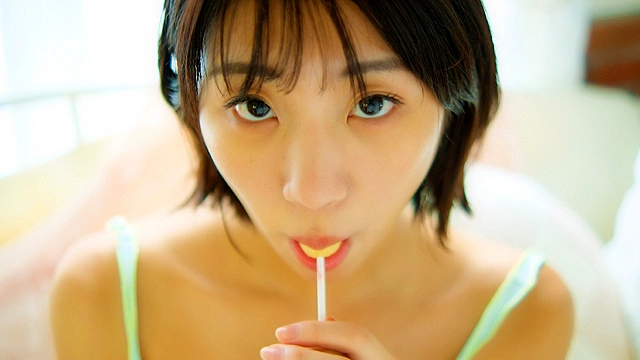 篠塚みあ  たわわな18歳