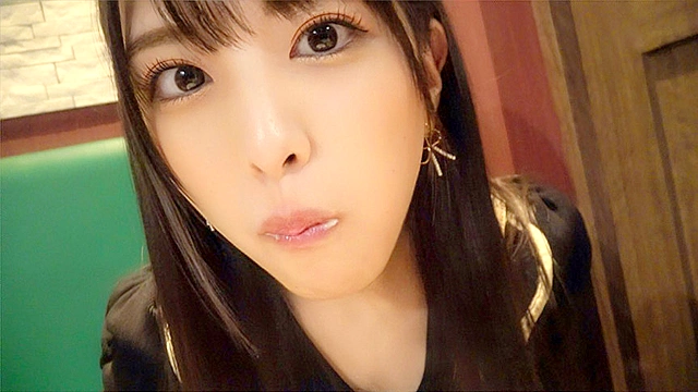 結婚直前まで浮気中出しする25歳美脚OLセフレ しおり（25）