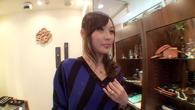 完全ガチ交渉！街で噂の、ウブな看板娘を狙え！03