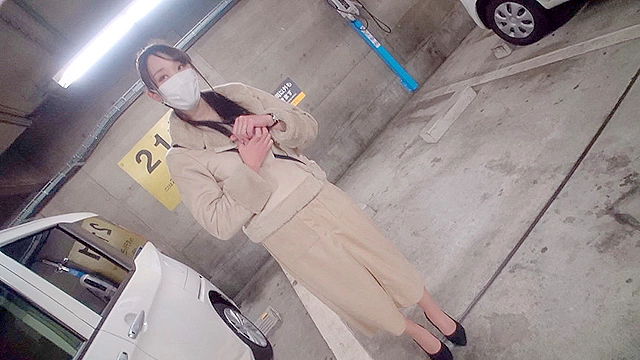 ナンパコNo.26 旦那とのSEXに満足していないGカップ美スタイルな子持ち人妻は自分で腰を動かしクリ触りながら2回中出しされた！