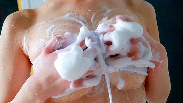 山本彩海 THE NUDE ～絵画教室の超美乳デッサンモデルがヘアヌードグラビアやってみた～