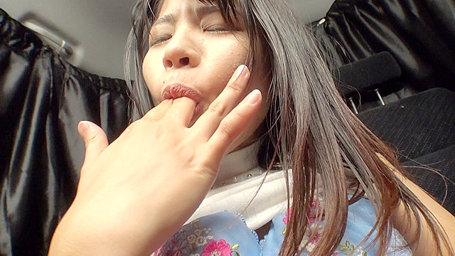 恥ずかしいけど見て欲しい…自慰大好き人妻が自分で撮った敏感イキ過ぎオナニー