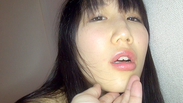 ご性欲旺盛なマドモアゼルが醸し出すエロ～いフェロモンに誘われて、ヤリ遂げましたスケベなこと。／香椎佑香