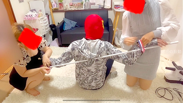 梨央ちゃんがひなたちゃんをそそのかして女子2人で俺に電気アンマを掛ける流れになったんだけど！