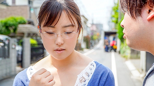 隣に住んでる女子大生は見た目は地味だけどエッチになるとエロ可愛い女の子だった 伊藤かえで