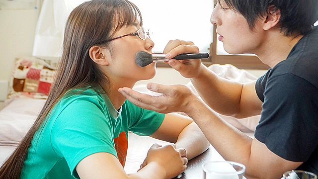 隣に住んでる女子大生は見た目は地味だけどエッチになるとエロ可愛い女の子だった 伊藤かえで