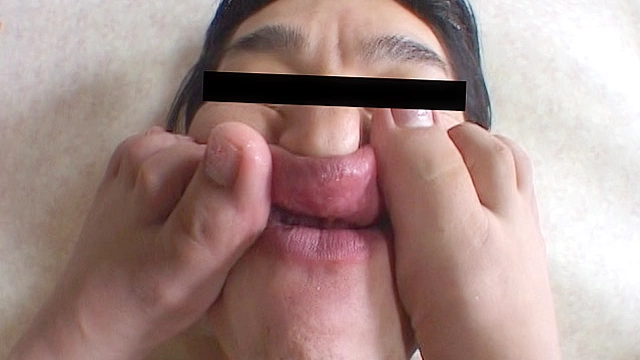 撮影会で一日中履いたブーツの中で蒸れ蒸れ柄タイツ匂い嗅ぎ舐め男