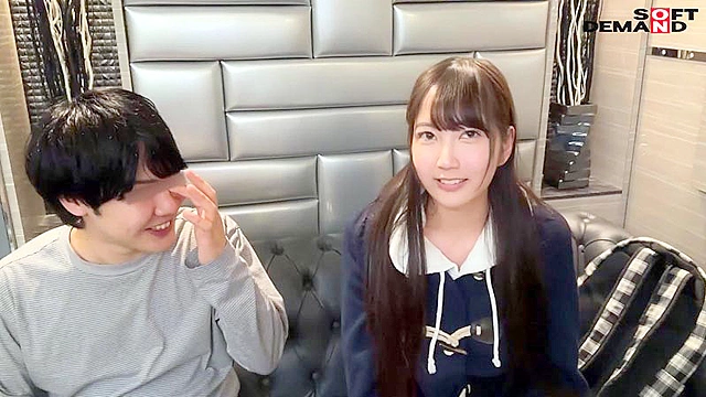 「大好きなキミが他の人と SEX しているとこ、撮影させてよ」～クラスでは地味な僕と彼女の初めての AV 撮影～ 葵井みずほ AVDEBUT