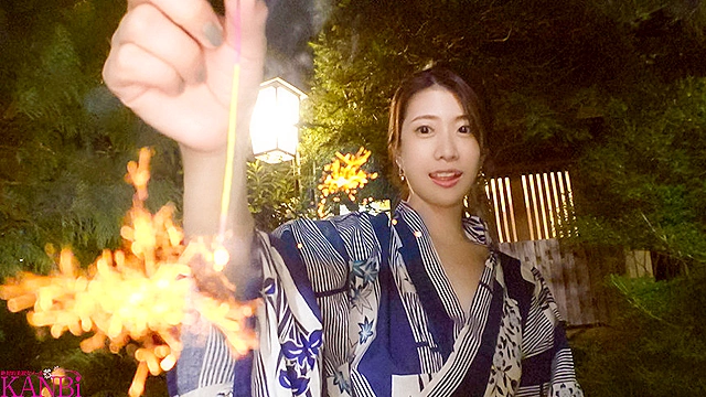 人妻とヤリまくる孕ませ乱交温泉 生ハメ中出しに酔いしれる美人妻との不倫旅行。