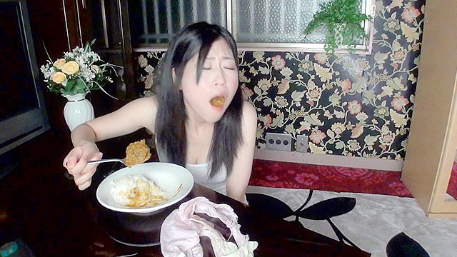 自画撮り食糞うんこカレー！4