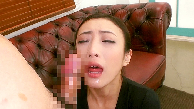 突然ディープスロート！！いきなりチ●ポを喉奥まで突っ込まれちゃった素人娘たち！！