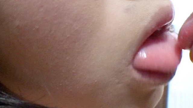 熟女のべろと接吻