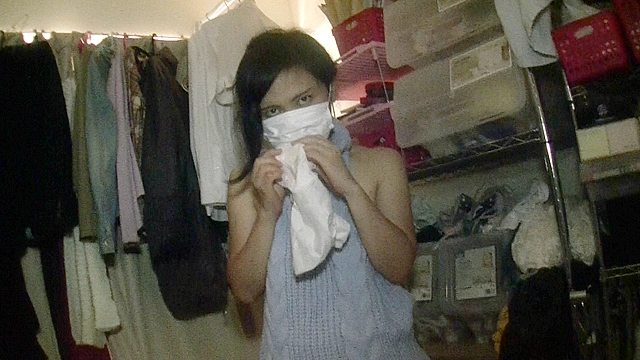 新着投稿！マニア絶賛！シミパンマニアの彼氏のために出演承諾した女