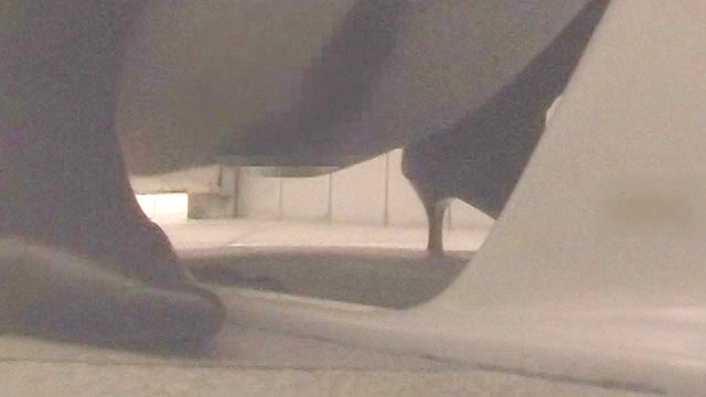 便所○撮歴15年間でまさかのオナニーする女たち！あまりにリアルでエロくて超興奮！2 （放水・脱糞編）