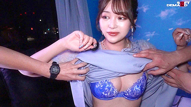 暗闇マジックミラー号【イヤホン推奨！深夜のヒソヒソ声ガマン編】 まき（25）・OL
