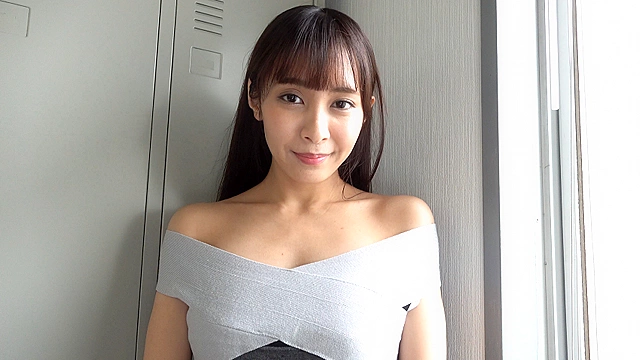 AV女優 逢見リカ