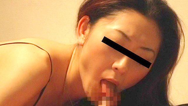 東京町○潜入･多角○撮 寝とられオークション 旦那が見ている前で競り落とされる妻たち 総集編230分