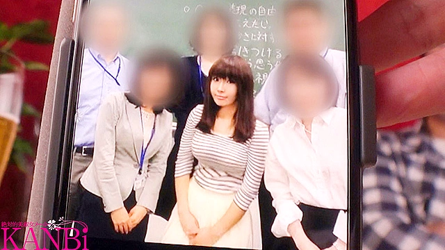 現役小学校教員 隠れ変態コスプレイヤー人妻 奥川るきの33歳 AVデビュー 爆発する10年分の性的欲求