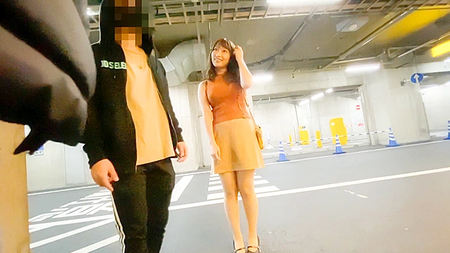 【裏風俗×性欲モンスター銀行員】「デリヘルは天職♪」お堅い職業で貯金が趣味の清楚美人がSEX欲求発散に風俗バイト！絶倫すぎて4発射チン没…。【神回】中出しで1000倍返しだ！！