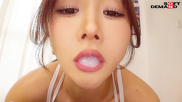 【ASMR×完全主観】声の出せない状況でこっそり誘惑痴女の囁き淫語オナサポ12発射精