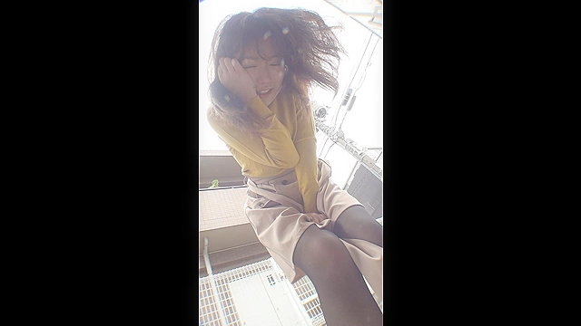 美人妻ナンパ企画 膣トレリモバイ羞恥散歩リモディル羞恥走行！ 人生初の野外恥辱プレイでアクメモードに突入し歯止めが効かず性欲爆発中出しSEX！