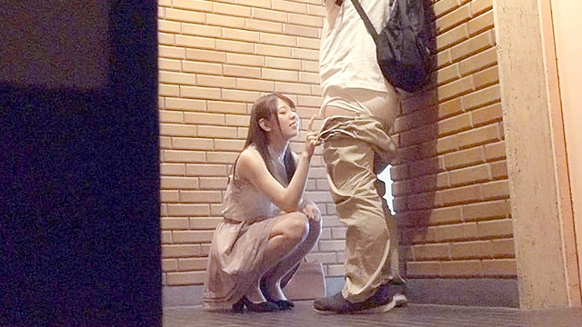 ワケあり美少女の￥裏バイト。 04
