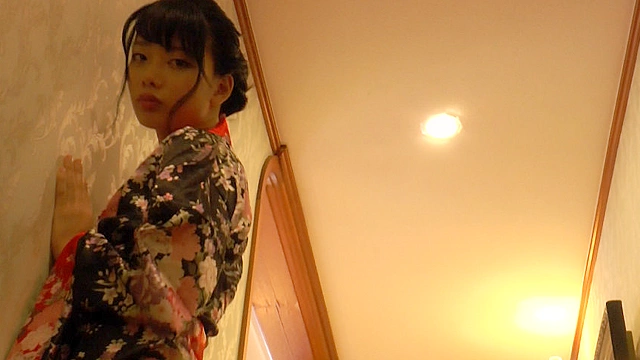 めっちゃ可愛い 現役グラビアクイーンの町本ゆうchanが都内のスタジオで全身体当たりで頑張りました！